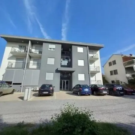 Apartamento Podgorica Apartment *