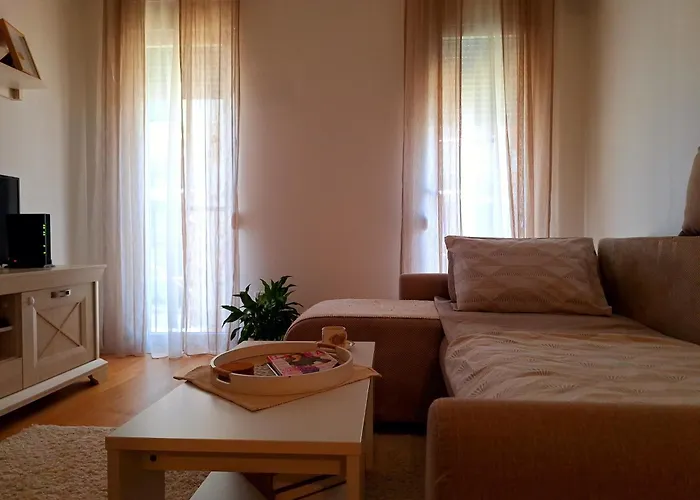 Podgorica Apartment Daire Podgoriçe
